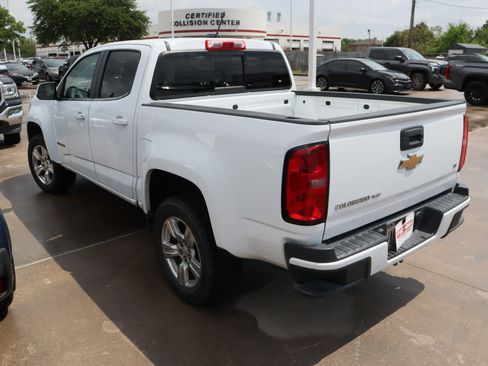 Used 2017 Chevrolet Colorado LT w/ LT Convenience Package image 8