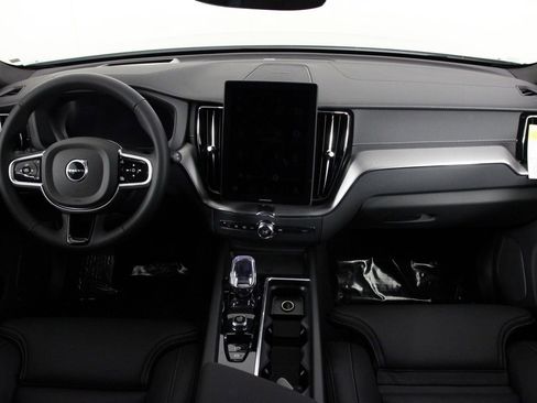 New 2026 Volvo XC60 B5 Ultra w/ Climate Package PRO image 5