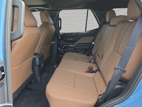 New 2026 Toyota 4Runner Limited AWD/4WD image 14