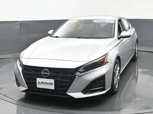 Used 2023 Nissan Altima 2.5 S FWD image 17