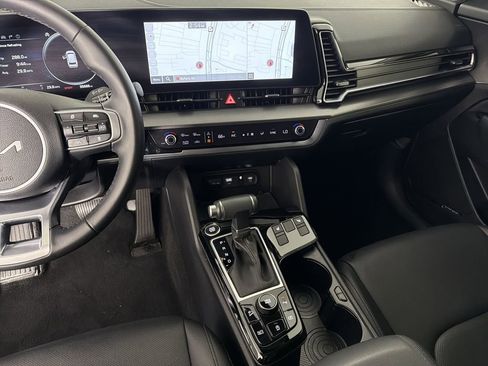 Used 2025 Kia Sportage SX image 27