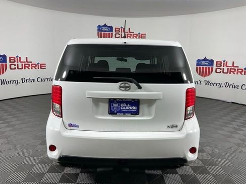 Used 2014 Scion xB image 4