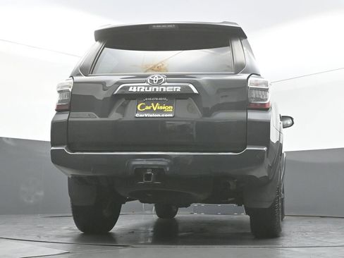 Used 2024 Toyota 4Runner SR5 AWD/4WD image 46