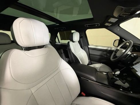Used 2025 Land Rover Range Rover Sport Dynamic SE AWD/4WD image 31