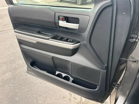 Used 2016 Toyota Tundra SR5 AWD/4WD image 25