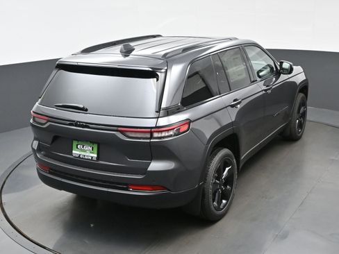 New 2025 Jeep Grand Cherokee Altitude AWD/4WD image 22