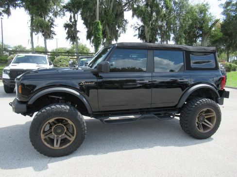Used 2023 Ford Bronco 4-Door AWD/4WD image 5