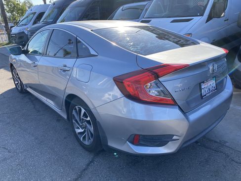 Used 2016 Honda Civic EX image 10