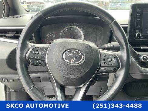 Used 2022 Toyota Corolla SE FWD image 18