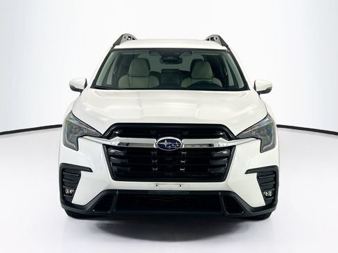 Used 2023 Subaru Ascent Limited AWD/4WD image 2