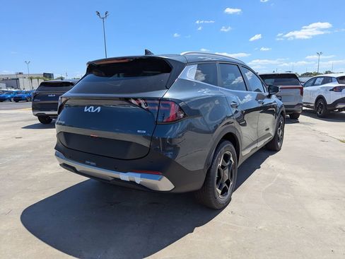 New 2026 Kia Sportage EX AWD/4WD image 8