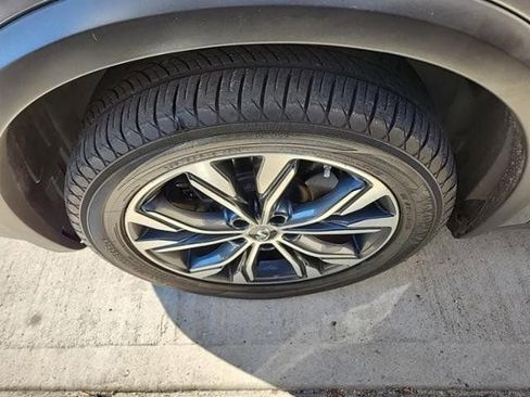 Used 2018 INFINITI QX30 AWD image 4