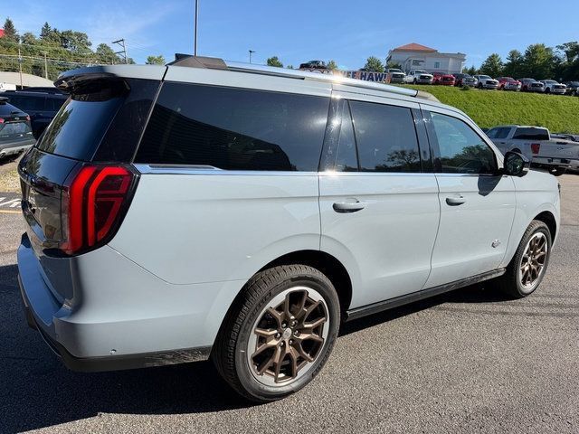 Used 2025 Ford Expedition King Ranch AWD/4WD image 8