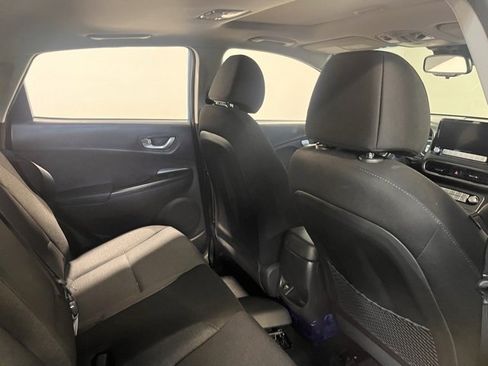 Used 2023 Hyundai Kona SEL image 14