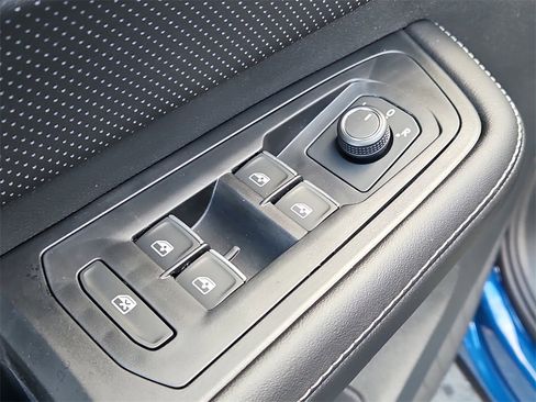 New 2026 Volkswagen Atlas Cross Sport SEL image 21