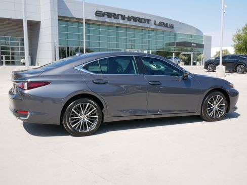 Used 2023 Lexus ES 250 w/ Premium Package AWD/4WD image 11