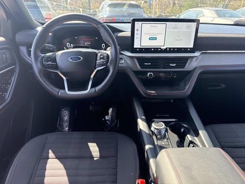 Used 2025 Ford Explorer ST-Line image 18