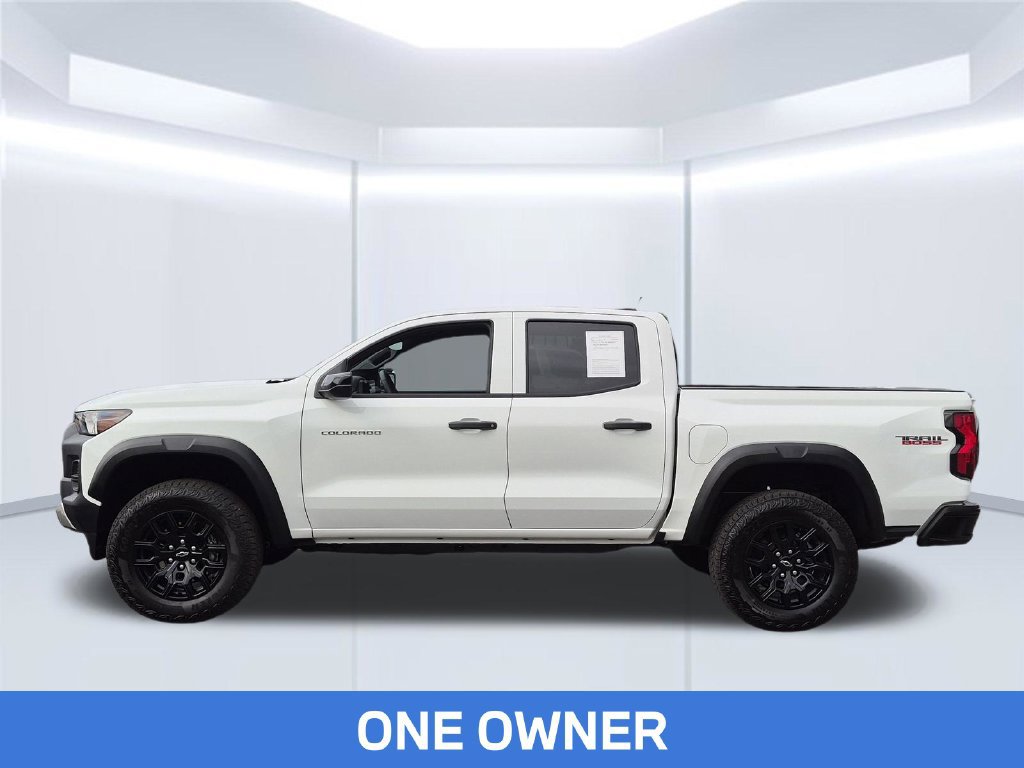 Used 2026 Chevrolet Colorado Trail Boss AWD/4WD image 2