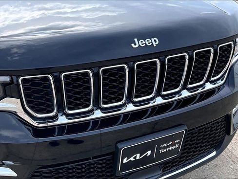 Used 2023 Jeep Grand Cherokee Limited image 30