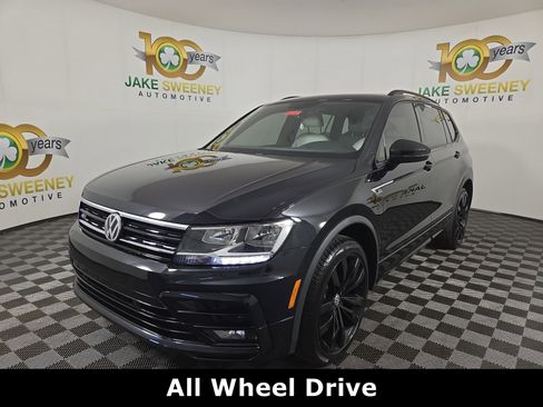 Used 2021 Volkswagen Tiguan SE R-Line image 4