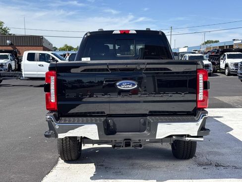 New 2026 Ford F250 Lariat w/ Chrome Package AWD/4WD image 4