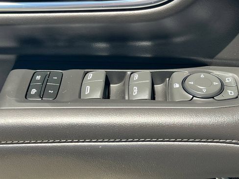 Used 2024 Chevrolet Tahoe LT RWD image 14