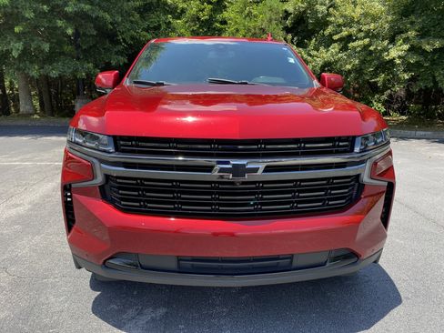 Used 2022 Chevrolet Suburban RST w/ Luxury Package AWD/4WD image 3