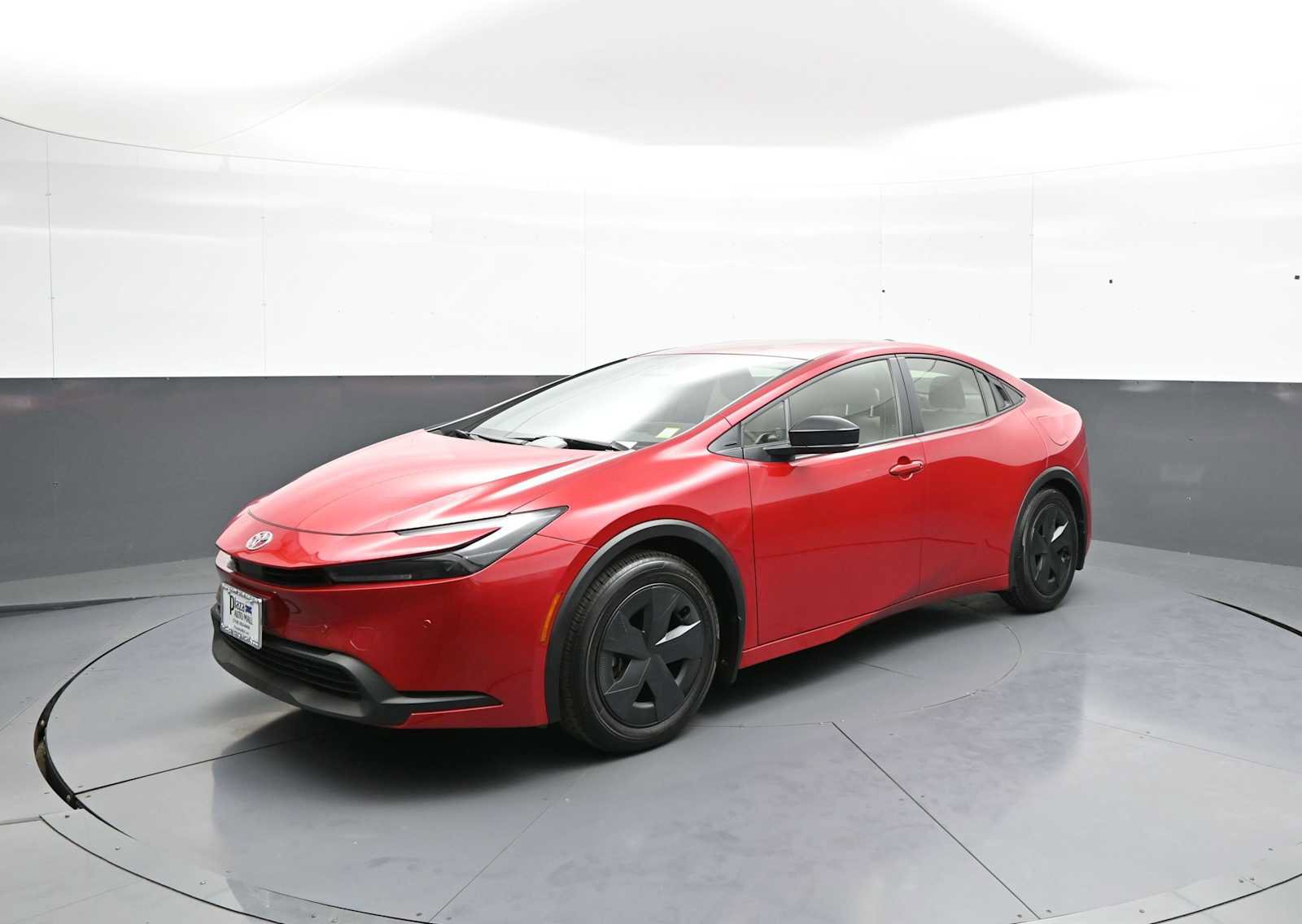 Used 2026 Toyota Prius LE FWD image 1