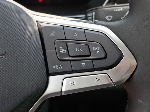 Certified 2023 Volkswagen Jetta SE FWD image 19