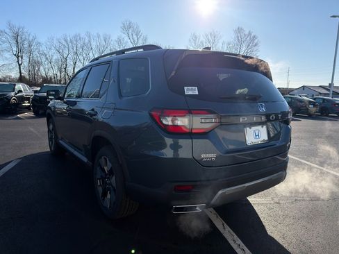 Used 2026 Honda Pilot Touring image 3
