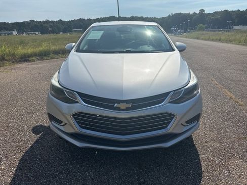 Used 2018 Chevrolet Cruze Premier w/ Enhanced Convenience Package image 6