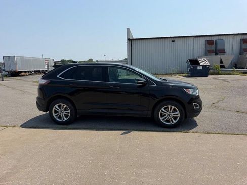 Used 2016 Ford Edge SEL w/ Equipment Group 201A FWD image 2
