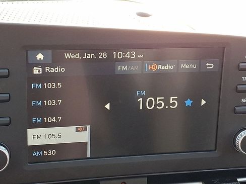 Certified 2025 Hyundai Elantra SE image 14