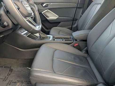 Certified 2025 Audi Q3 2.0T Premium w/ Convenience Package image 14