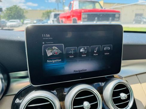 Used 2018 Mercedes-Benz C 300 Sedan w/ Multimedia Package image 27