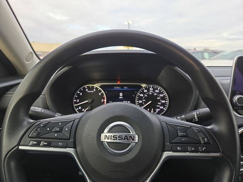 Used 2023 Nissan Sentra SV image 19