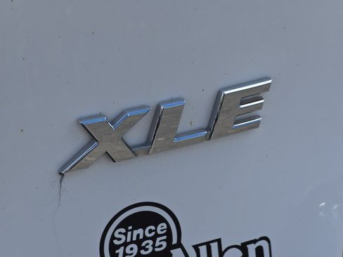 Used 2024 Toyota RAV4 XLE FWD image 12