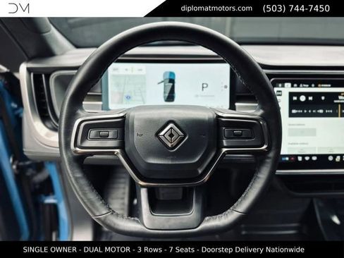 Used 2025 Rivian R1S Adventure AWD/4WD image 32