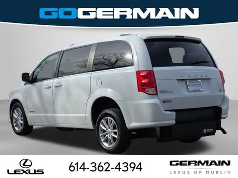 Used 2019 Dodge Grand Caravan SXT image 13