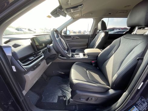 New 2026 Kia Carnival FWD image 9
