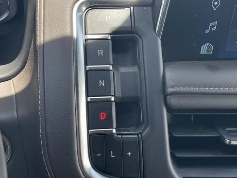 Used 2024 Chevrolet Tahoe LT RWD image 23