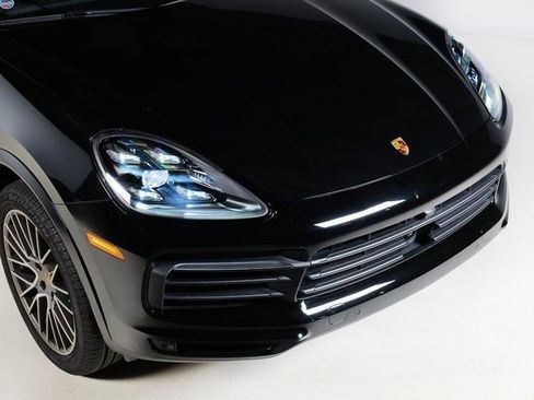 Used 2023 Porsche Cayenne Platinum Edition image 30
