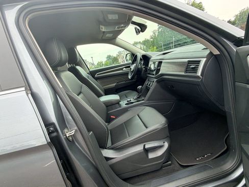 Used 2023 Volkswagen Atlas SE AWD/4WD image 22