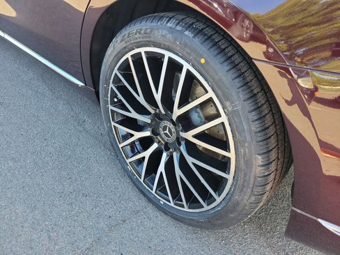 Certified 2022 Mercedes-Benz S 580 4MATIC Sedan image 5