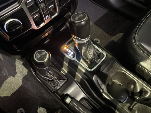 Used 2021 Jeep Wrangler Unlimited Sahara w/ Cold Weather Group image 29