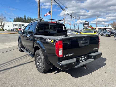 Used 2015 Nissan Frontier PRO-4X w/ Pro-4x Luxury Package image 2