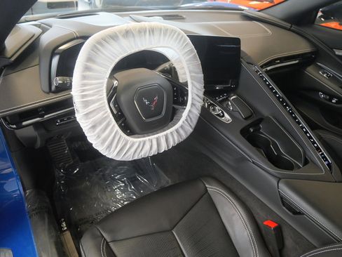 Used 2024 Chevrolet Corvette Stingray Preferred Cpe w/ Z51 Performance Package image 11