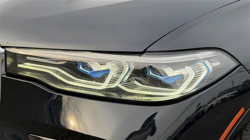 Used 2019 BMW X7 xDrive50i w/ Dynamic Handling Package AWD/4WD image 12