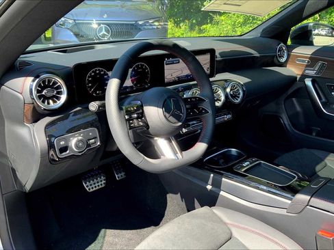 Certified 2026 Mercedes-Benz CLA 250 4MATIC image 9