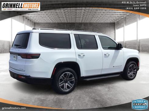 Used 2024 Jeep Wagoneer Series II AWD/4WD image 5